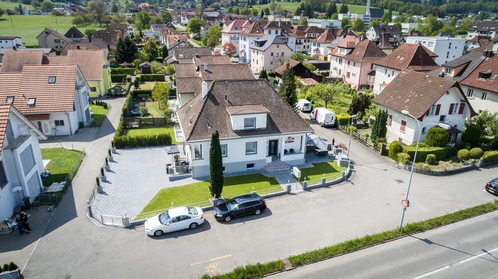 Im Zentrum Der Schweiz Dulliken Екстер'єр фото
